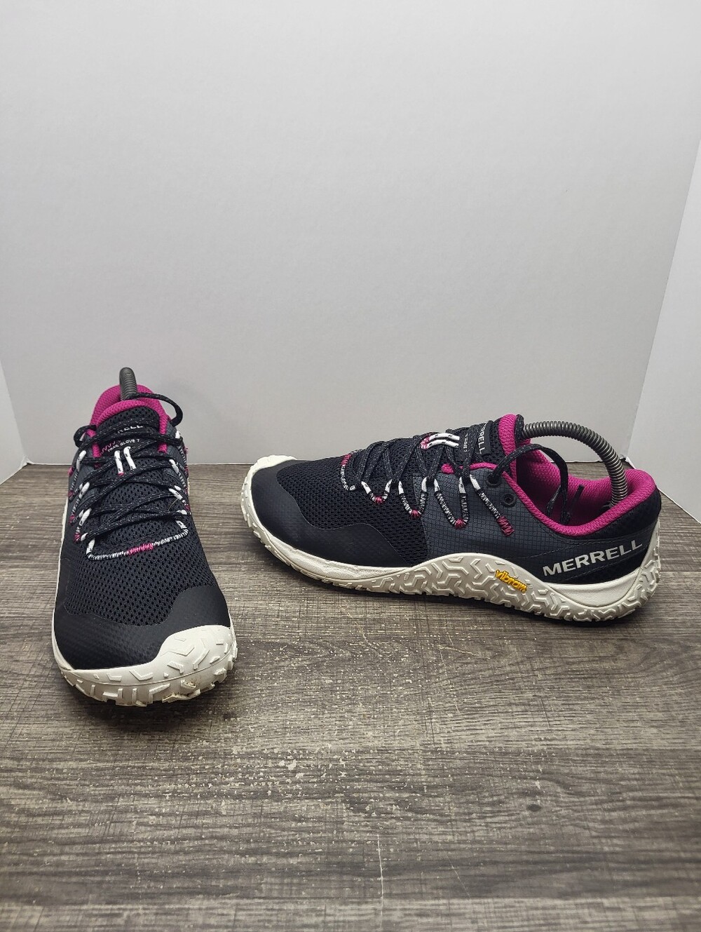 Merrell Trail Glove 7 Women's Size 10 Barefoot Running Shoes Black Pink